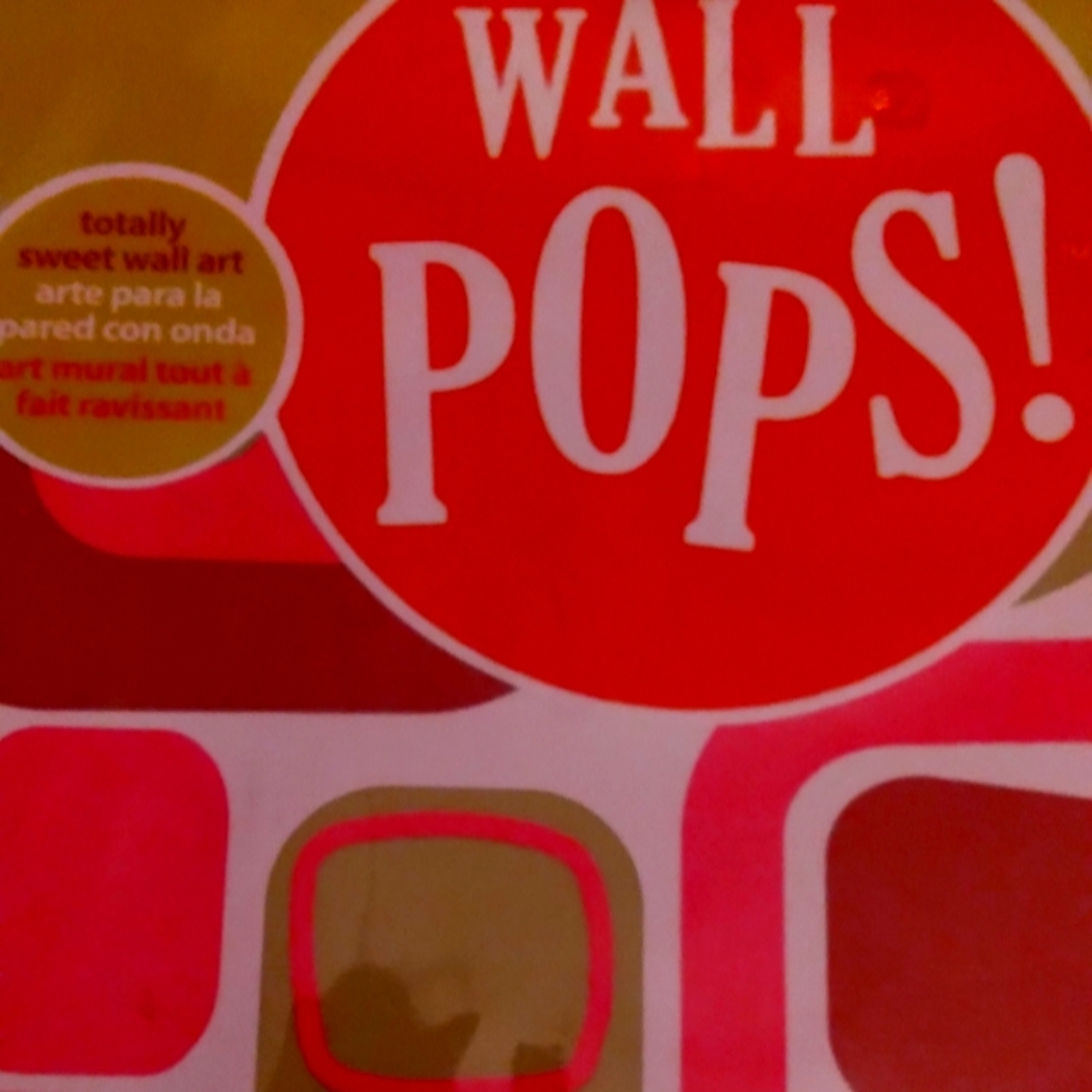 BRAND NEW.."FIVE BLOX RETRO PINK..WALL POPS"!..GIRLS ROCK